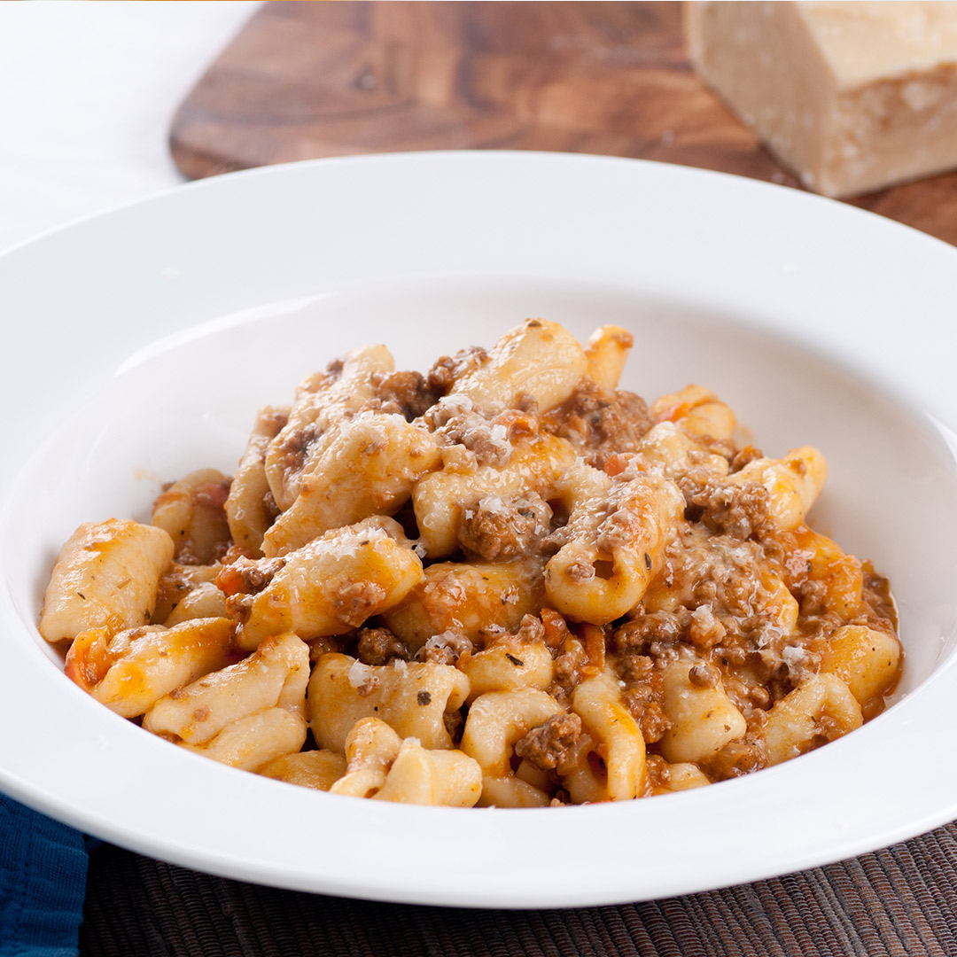 Flour dumplings with sausage and fresh tomato - Donnafugata