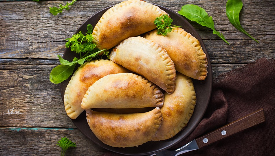 'Mpanata con le alici (Anchovy empanadas) - Donnafugata