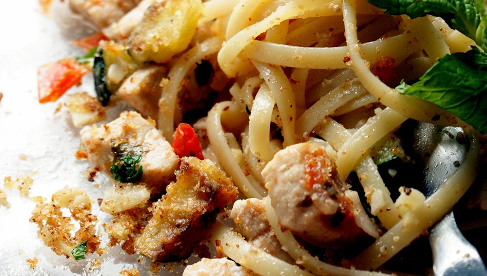 Linguine mit Schwertfisch-Gemüse-Ragout - Donnafugata