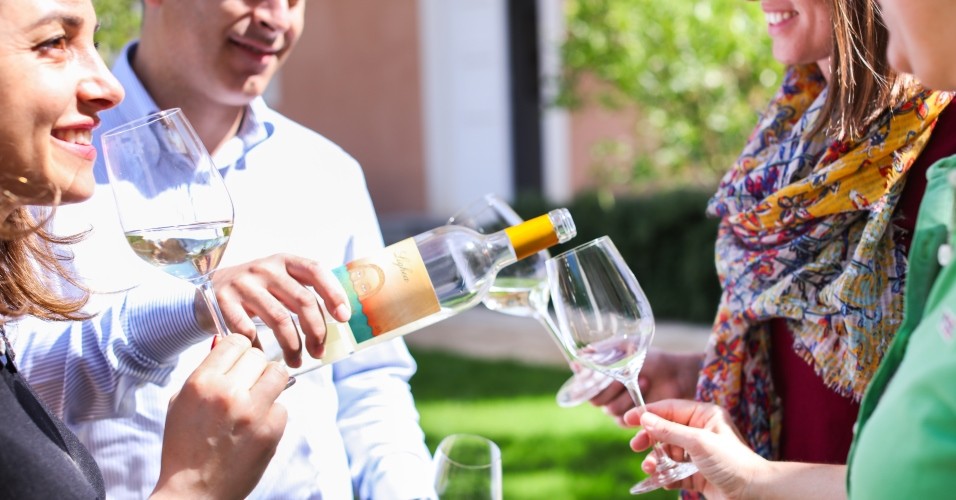 Cantine Aperte festivities at Donnafugata with guided tours, workshops and music.